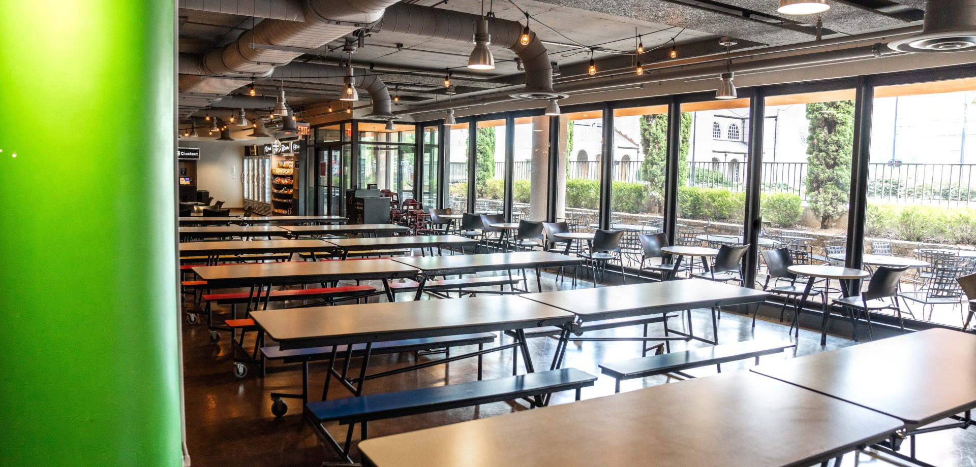 Cafe & Patio 6